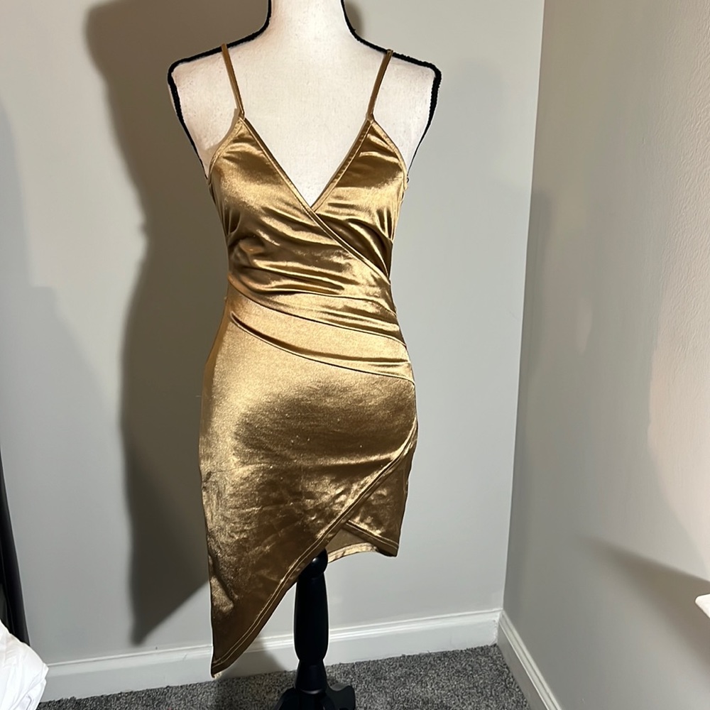 FASHION NOVA Gold Satin dress w/lace back